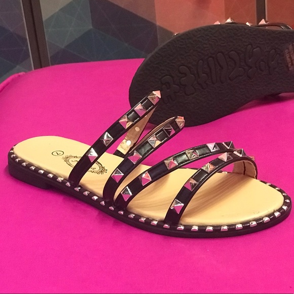 Size 7 Italina Silver Stud Strappy Black Slide On Flat Caged Sandal - Picture 4 of 6